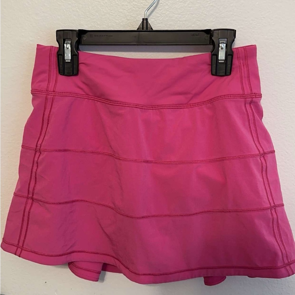 Size 2 long lulu tennis skirt